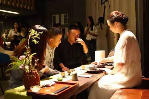 极力推荐磁器口男士足疗按摩休闲会所,体验真是不一般